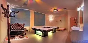 אגרה Orient Taj Hotel N Resorts